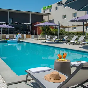Ibis Styles Portes Du Luberon *** Pertuis